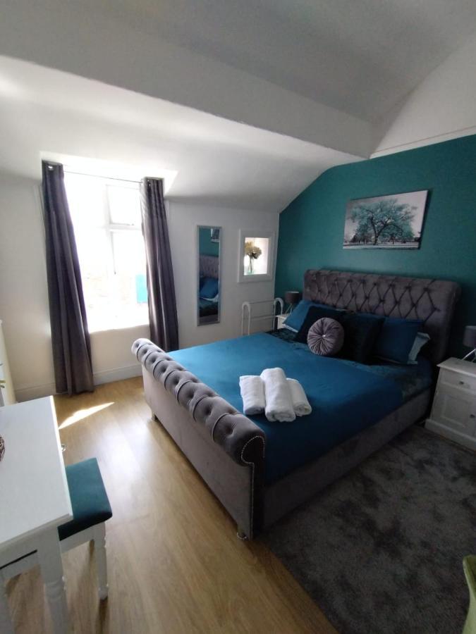 34Three Apartment Литам Сент Аннс Екстериор снимка